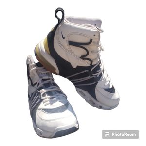 Vintage 1996 Size 10  Air Max Mundo Nike Shoes 171072 101 White Black Rare